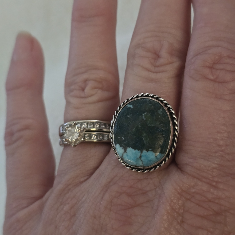 Turquoise Stone Silver Ring - Picture 2 of 9